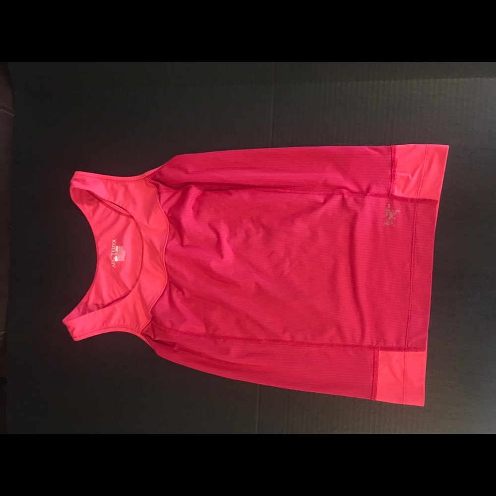 Arc’teryx red tank top- small